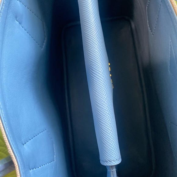 Prada two way Handbag - Picture 13 of 17